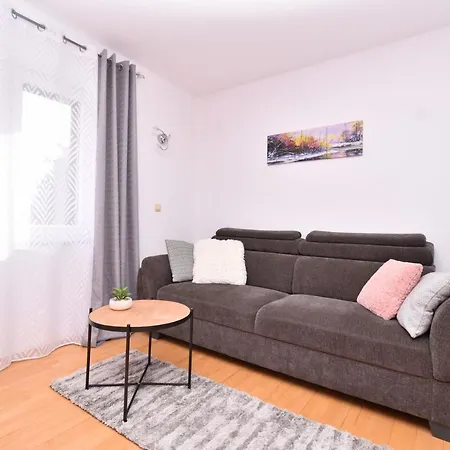 Sunny Garden Sibenik, Cozy Apartment Near Old Town Exterior photo