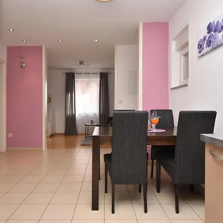 Sunny Garden Sibenik, Cozy Apartment Near Old Town Exterior photo