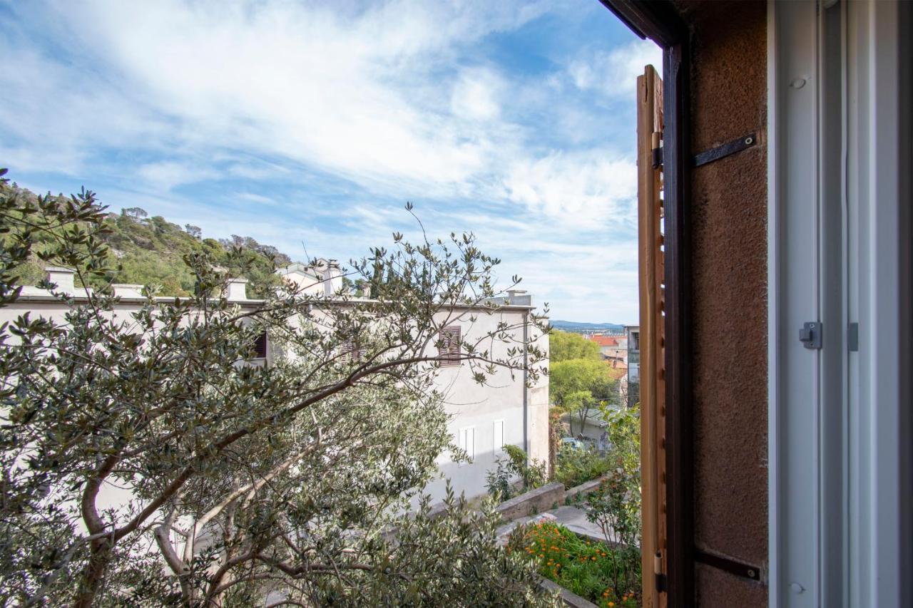 Sunny Garden Sibenik, Cozy Near Old Town Apartment *